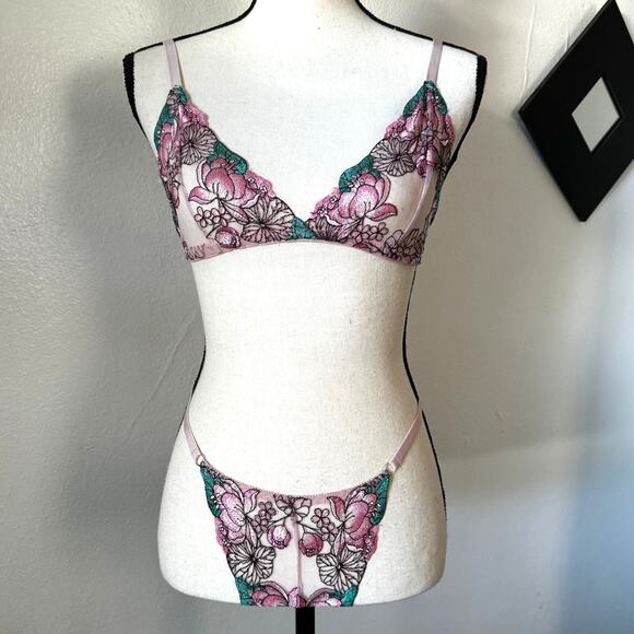 NWOT Pink Lace Floral Embroidery 3 Piece Lingerie Set Womens Sz S Sheer Bralette - Picture 2 of 10